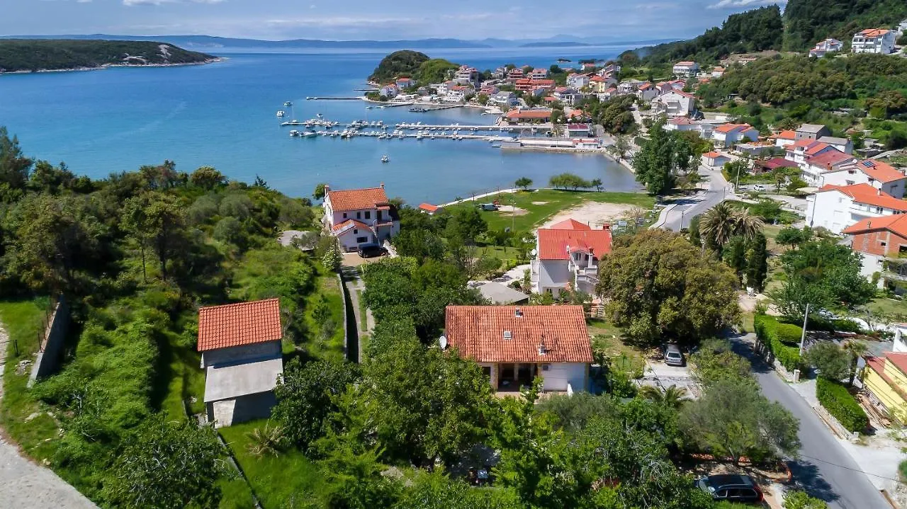 Apartments Zorka Kampor
